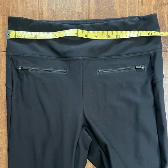 Athleta Black Front-Zip Stellar Crop Pants - Picture 5 of 6